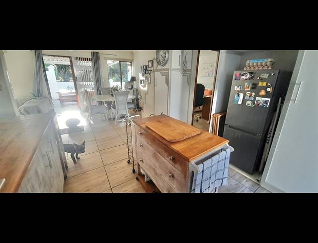 2 BEDROOM TOWNHOUSE FOR SALE IN PARADISE BEACH
